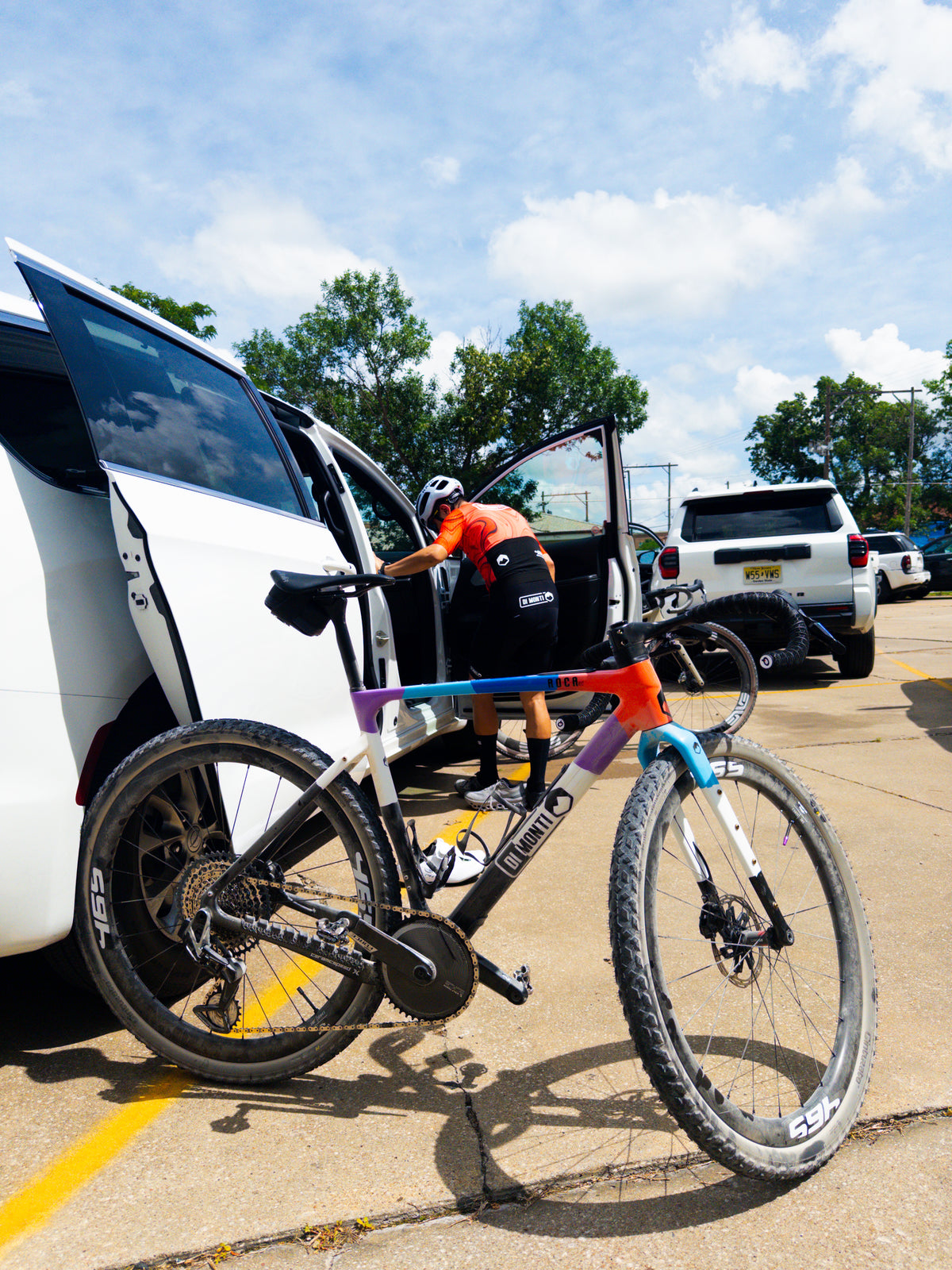 Bicicleta de gravel Di Monti Roca RS con ruedas de carbono 465 en Emporia, Kansas